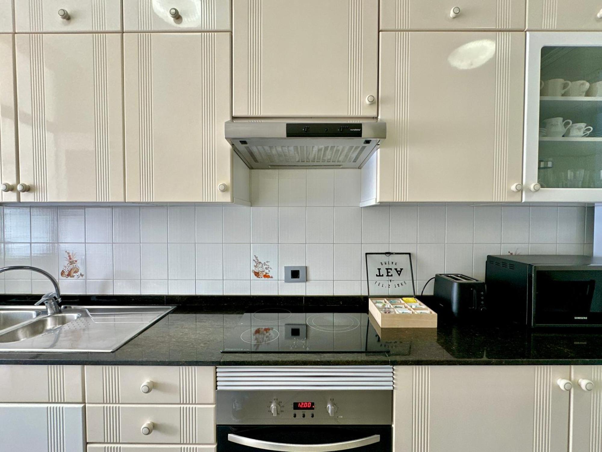 Hostiguest Coliving Leon Y Castillo Las Palmas de Gran Canaria Bagian luar foto