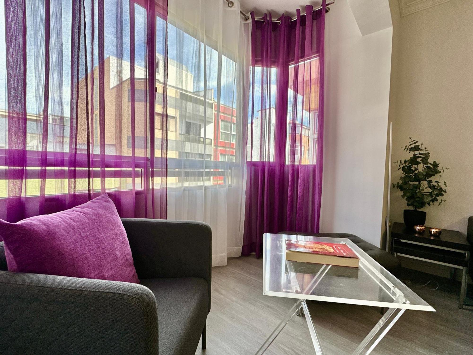 Hostiguest Coliving Leon Y Castillo Las Palmas de Gran Canaria Bagian luar foto