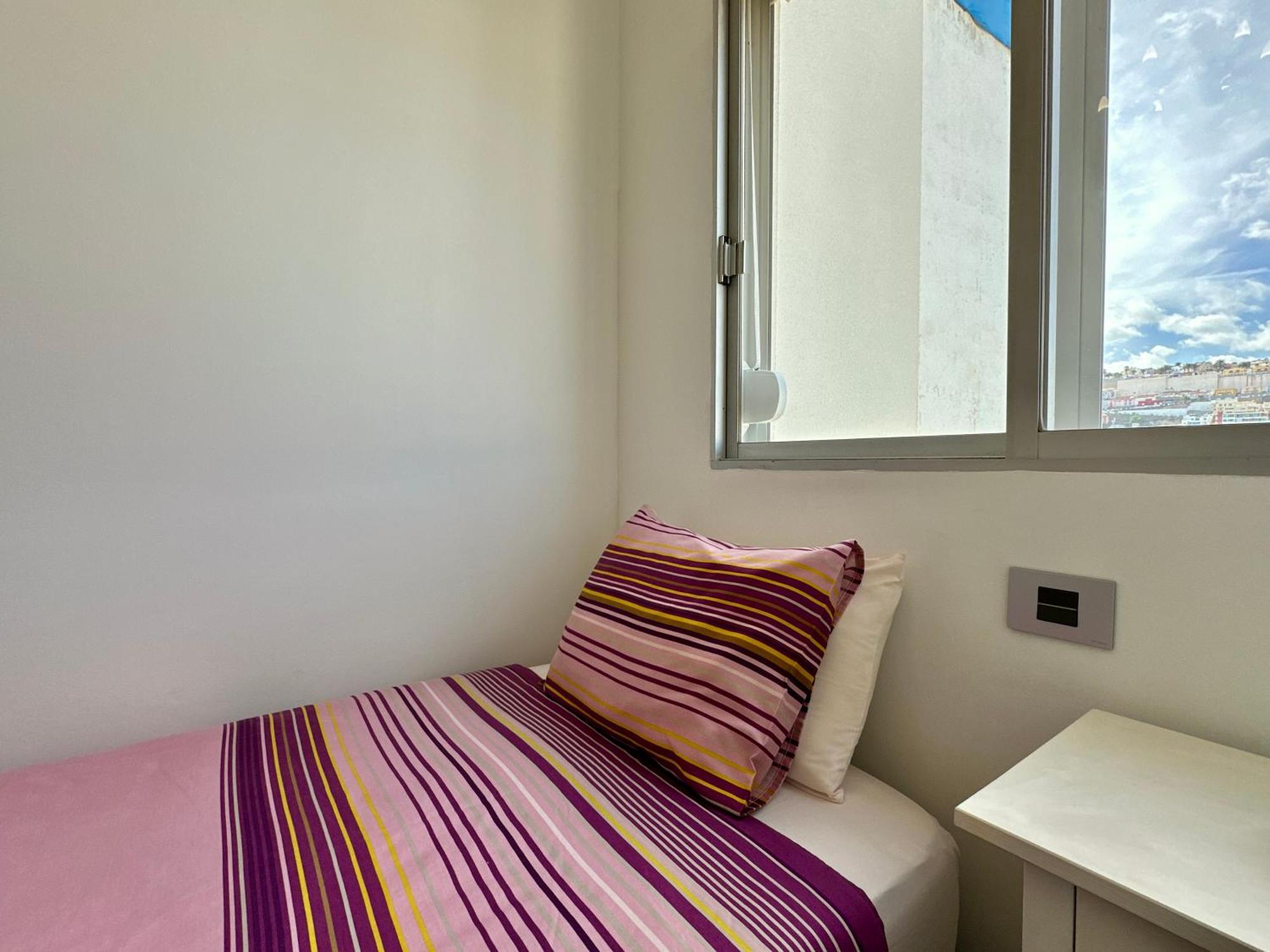 Hostiguest Coliving Leon Y Castillo Las Palmas de Gran Canaria Bagian luar foto