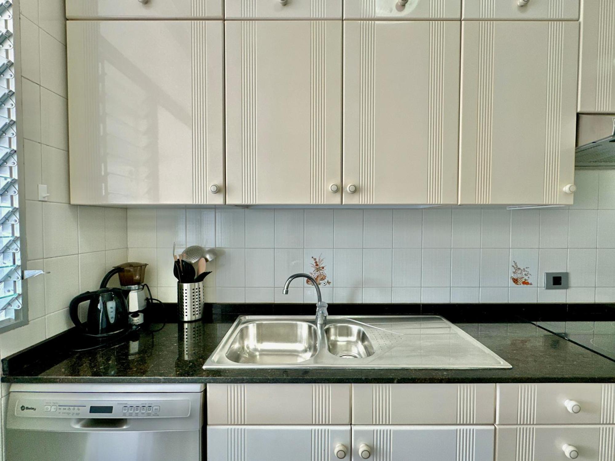 Hostiguest Coliving Leon Y Castillo Las Palmas de Gran Canaria Bagian luar foto